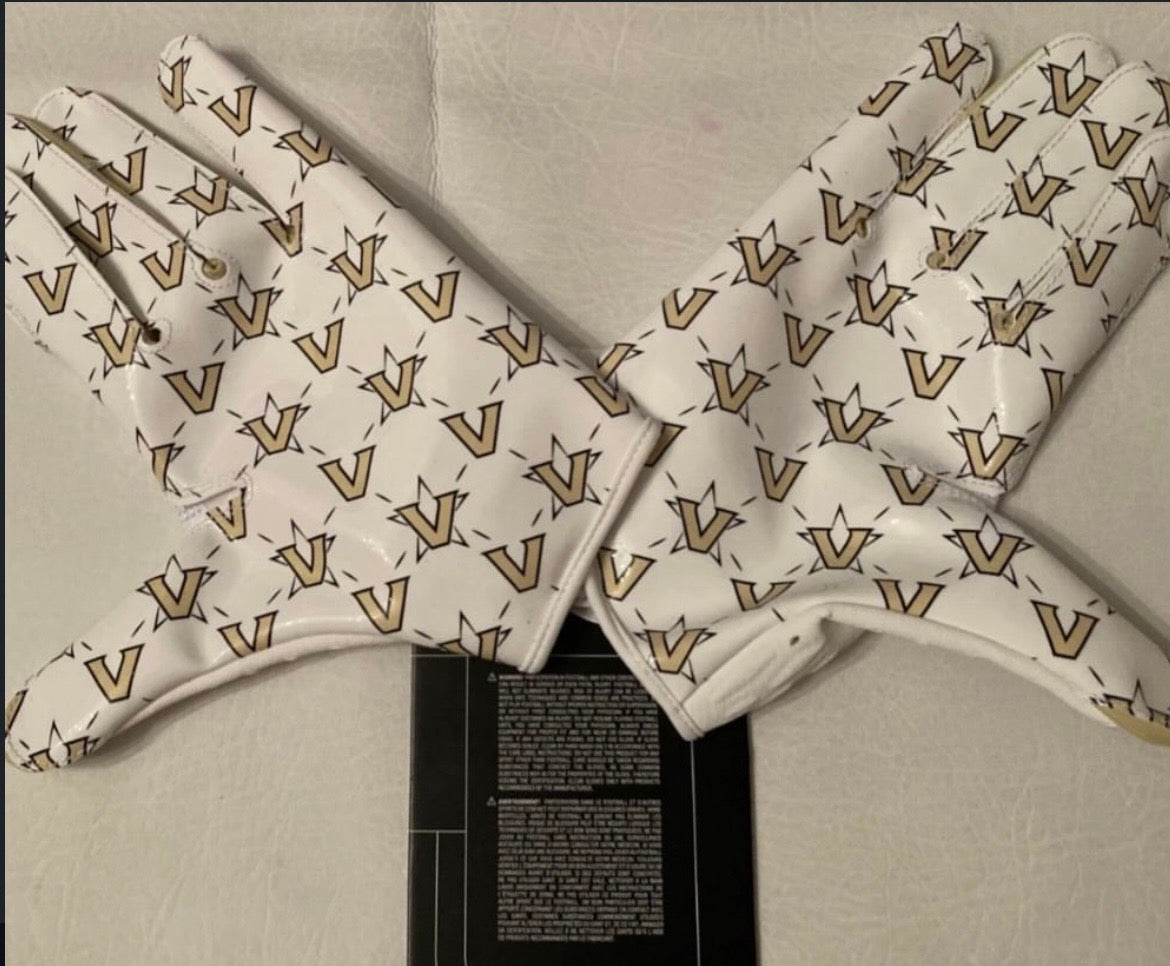 Nike Vanderbilt VaporJet
7.0 PE TeamIssued FbGloves